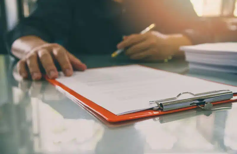 Quels sont les pièges à éviter lors de la rédaction d’un dossier de consultation des entreprises ?