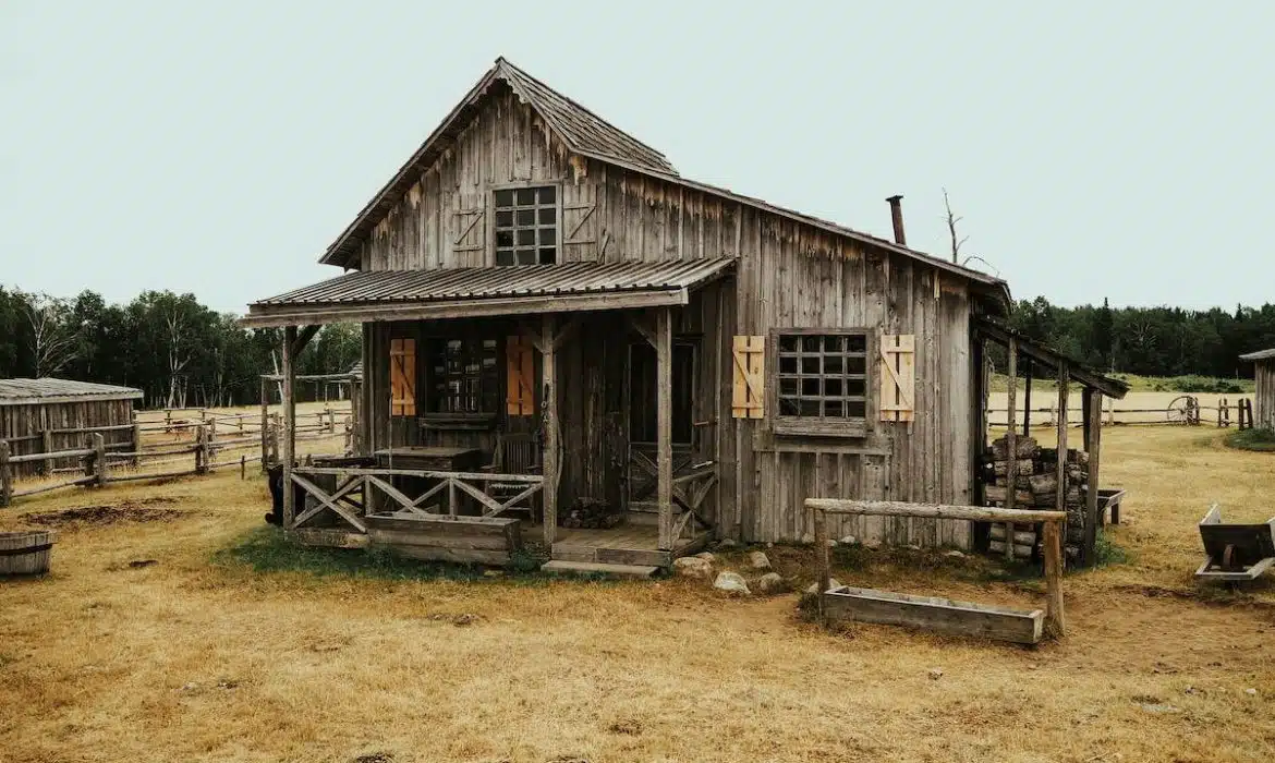 Construire sa maison en bois : les avantages et les étapes-clés