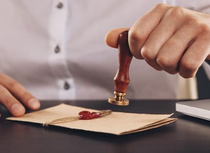 Comment sont répartis les frais en cas de succession ?