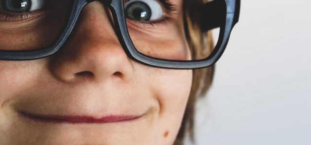 Comment les mamans peuvent aider à améliorer la vue de leurs enfants