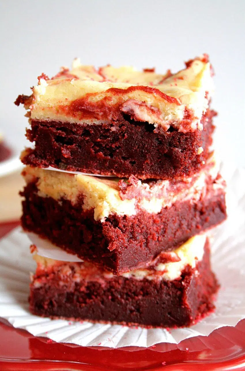 Red Velvet Cheesecake Swirl Brownies