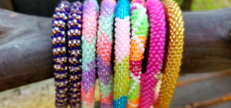 Sashka Co. Les bracelets en perles de verre sont faits avec amour ! #Back2School17