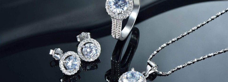 Comment nettoyer et entretenir vos bijoux ?