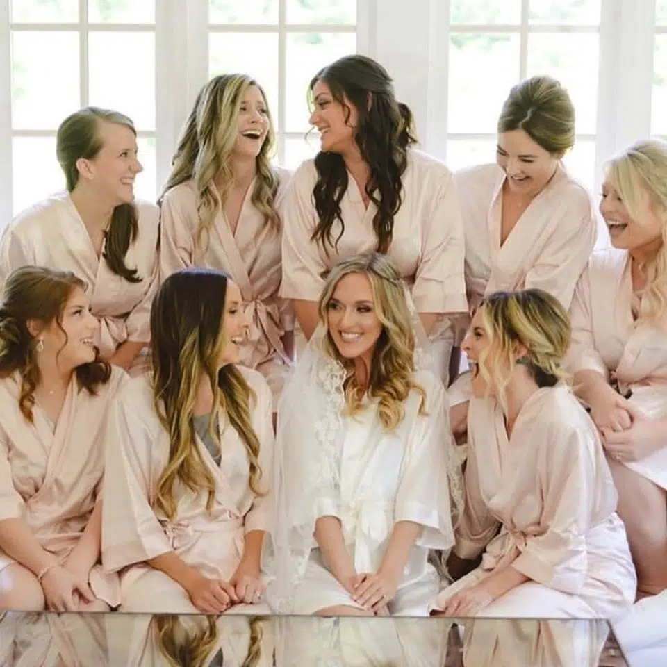 Matching Wedding Robes for Your Bridal Team That Displays Style