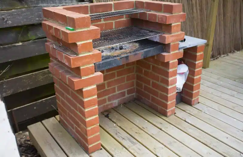 Comment faire un barbecue en brique ?