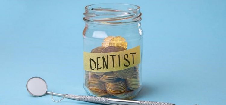 Façons d’économiser de l’argent sur vos factures de soins dentaires