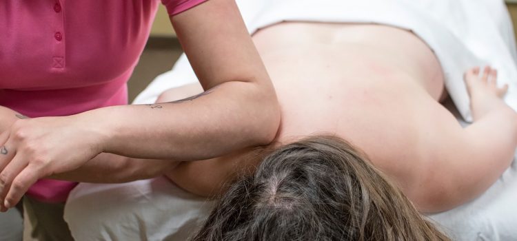 Lisez ceci avant de commencer à chercher un chiropraticien