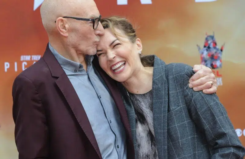 Comment Patrick Stewart a-t-il rencontré sa femme, Sunny Ozell ?