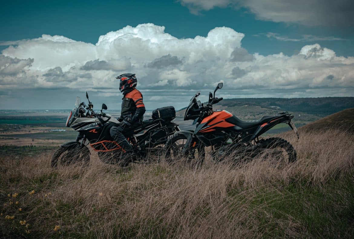 Les avantages et les inconvénients de la moto par rapport à la voiture